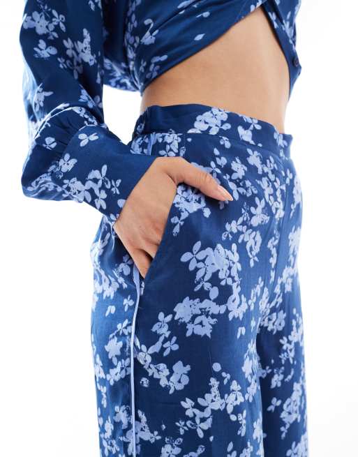 Pantalones azules de pernera ancha con diseño estampado Delphine de French Connection (parte de un conjunto), 3 de 5