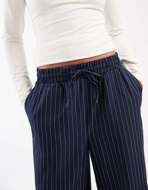 Pantalones azules de pernera ancha con raya diplomática de New Look, 5 de 5