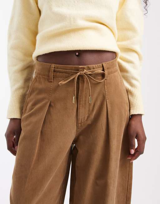 pantalones barrel con cintura anudada en marrón, 3 de 5