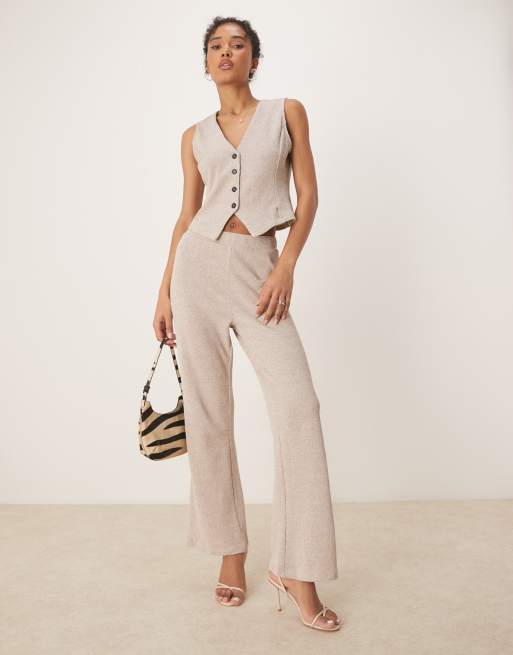 Pantalones beis claro melange de pernera ancha de punto texturizado de VILA (parte de un conjunto)