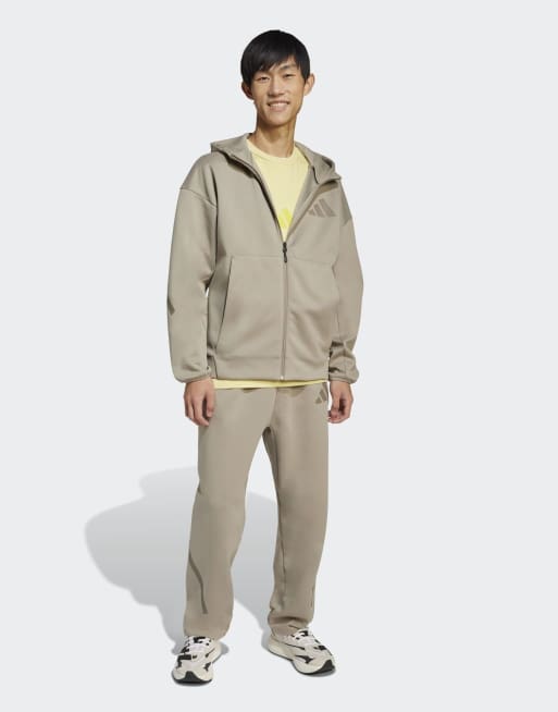 Pantalones beis masilla con bajo amplio adidas Z.N.E de adidas Performance, 3 de 5