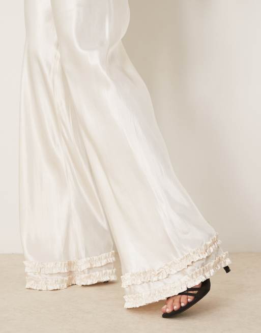 Pantalones blancos con detalle en el bajo de satén Citara de VRG GRL, 3 de 5