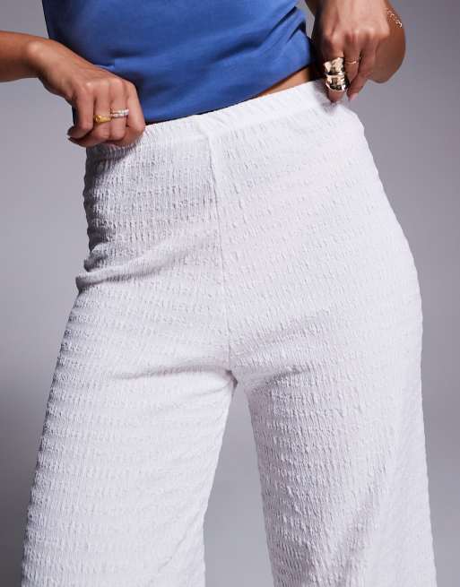 Pantalones blancos de pernera ancha de tejido efecto rugoso de Missyempire, 3 de 5