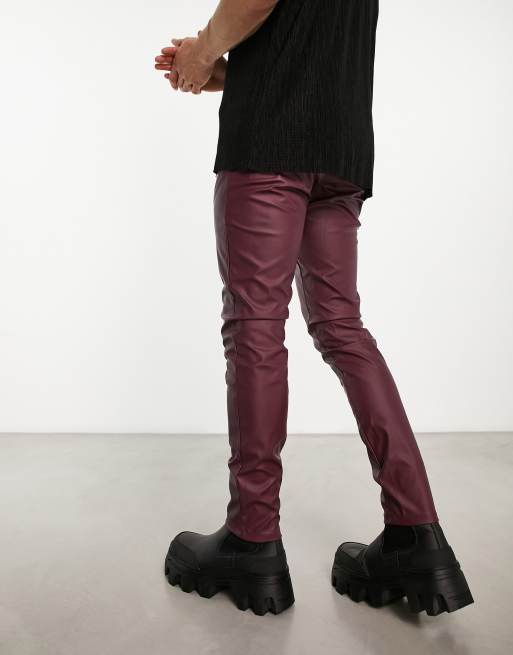 Pantalones burdeos de corte pitillo de tejido efecto cuero de ASOS DESIGN, 2 de 4