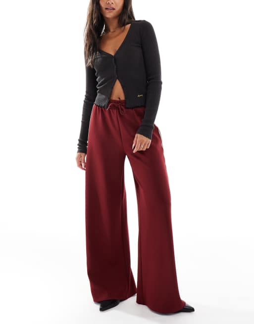 Pantalones burdeos de pernera ancha con panel en contraste de ONLY