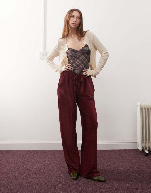 Pantalones burdeos de pernera ancha de canalé de Reclaimed Vintage