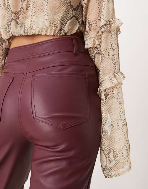 Pantalones burdeos de pernera recta de poliuretano de New Look, 4 de 5