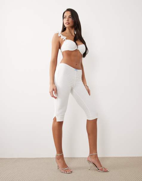 Pantalones capri blancos con diseño bordado y detalle de lazo de South Beach - view 1