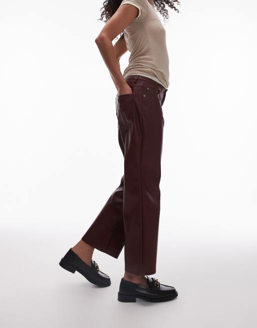 Pantalones capri burdeos de pernera recta de cuero sintético de Topshop