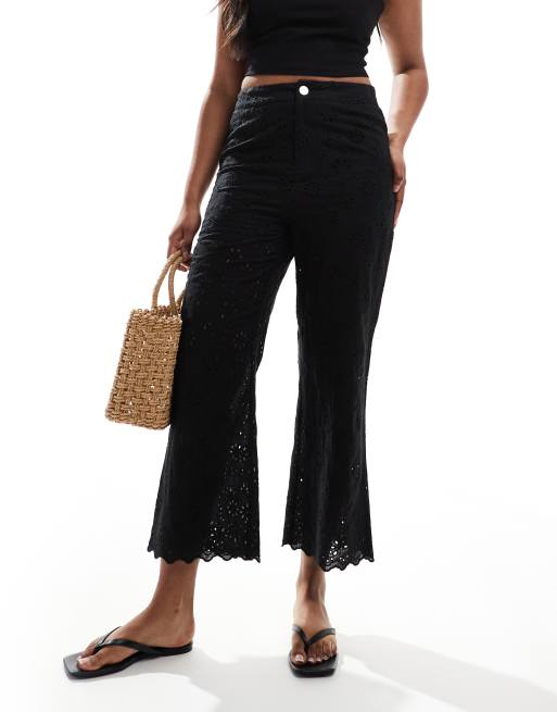 Pantalones capri negros con bajos bordados de mezcla de lino de Morgan