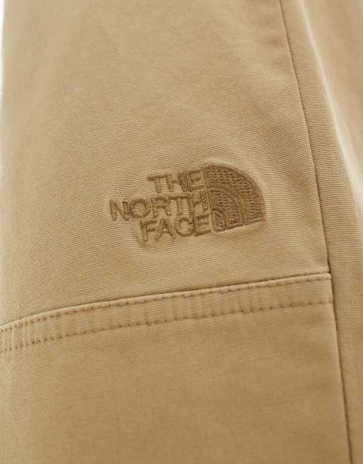 Pantalones caqui piedra utilitarios con cinturón Beta de The North Face, 4 de 5