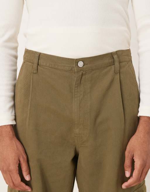 Pantalones caquis cargo de corte tapered holgado con pinzas de ASOS DESIGN, 5 de 5