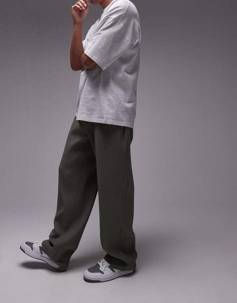 Pantalones caquis plisados de pernera ancha de Topman - view 1