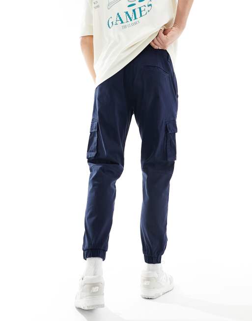 Pantalones cargo azul marino de corte tapered con bajos ajustados de Only & Sons, 3 de 5