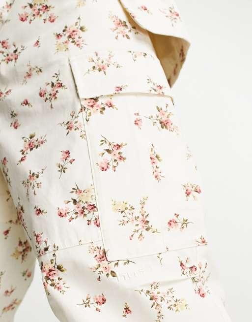 Pantalones cargo blancos utilitarios con estampado integral floral de HUF (parte de un conjunto), 3 de 4