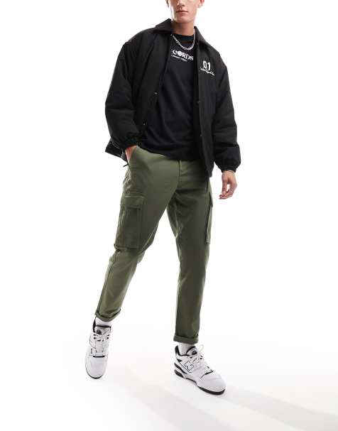 Pantalones cargo caqui oscuro con bajos ajustados de New Look - view 1