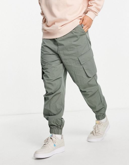 Pantalones cargo color oliva extragrandes de ASOS DESIGN
