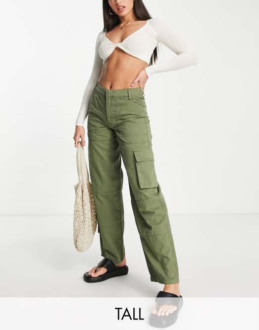 Pantalones cargo caquis holgados de talle bajo de Topshop Tall