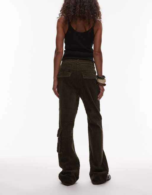 Pantalones cargo color oliva de pernera recta de pana de Emory Park, 2 de 5