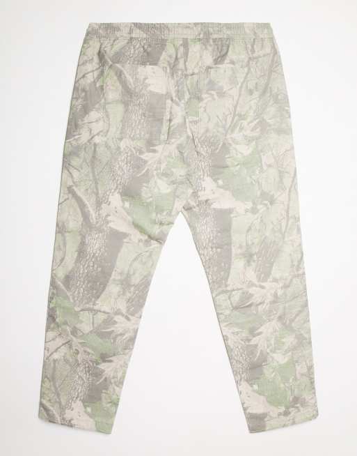 Pantalones cargo online camuflaje