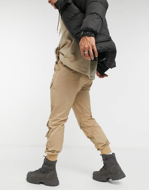 Pantalones cargo en color beis de Sixth June, 2 de 4