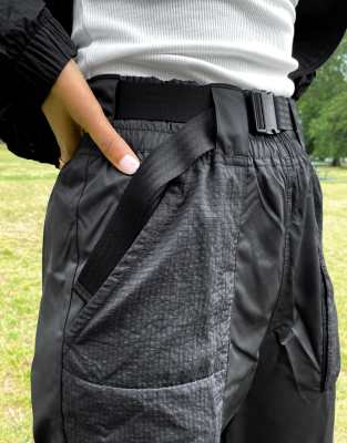 pantalones cargo nike