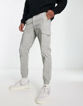 Pantalones cargo de corte slim con bajos ajustados en color arena claro de  Jack & Jones Intelligence, ASOS