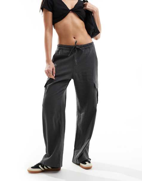 Pantalones cargo gris oscuro de talle ajustable de estilo paracaidista de Hollister - view 1