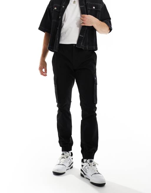 Pantalones cargo negros de corte slim de Calvin Klein Jeans