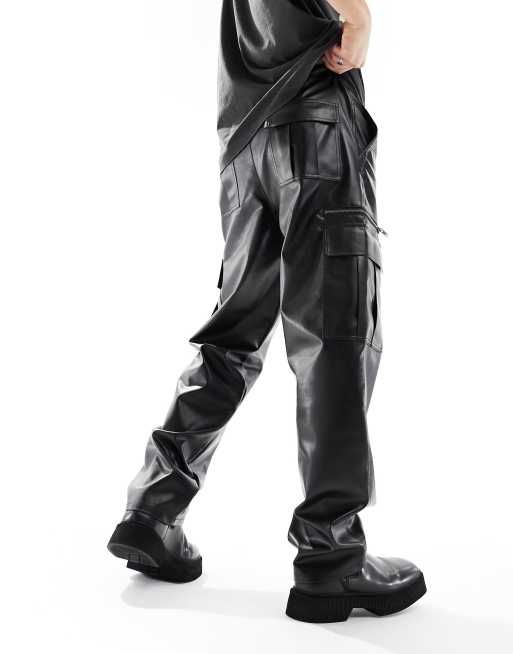 Pantalones cargo negros holgados de tejido efecto cuero de ASOS DESIGN, 2 de 5