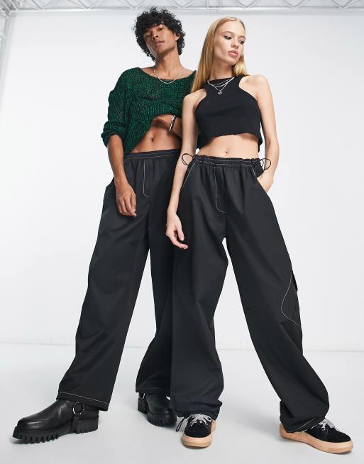 Pantalones cargo negros unisex con pespuntes blancos de Reclaimed Vintage