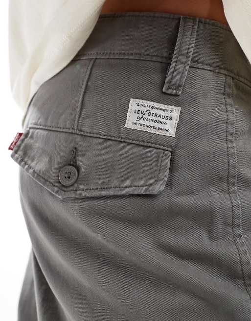 Pantalones chinos color carbón de corte recto con pinzas de sarga Authentic XX de Levi's, 3 de 5