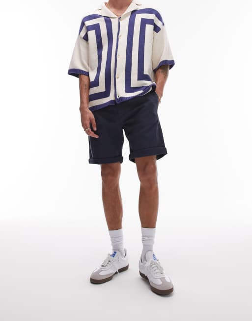 Pantalones chinos cortos pitillo en azul marino de Topman