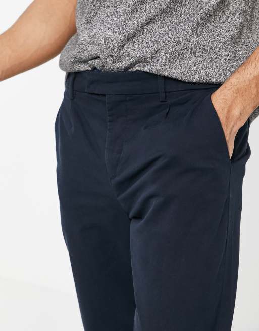 Pantalones chinos slim en azul marino de New Look, 3 de 4