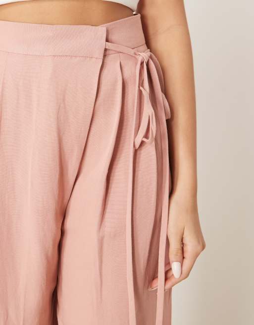 Pantalones color albaricoque de pernera ancha con lazada delantera de lino de ASOS DESIGN, 5 de 5