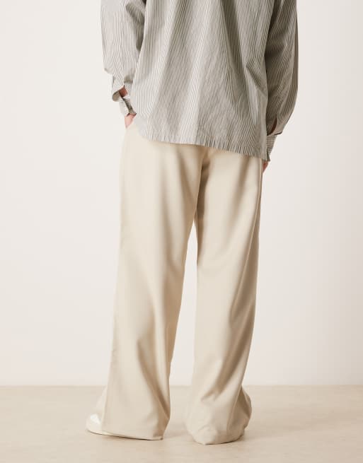 Pantalones color crema con pinzas dobles de Prohibited, 4 de 5