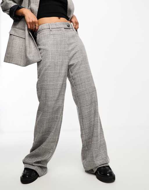 Pantalones color crudo a cuadros de Scalpers