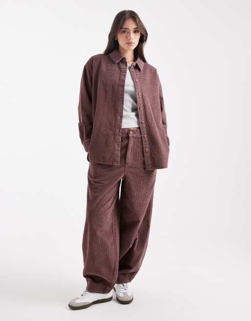 Pantalones color malva de camisa y pantalones de corte barrel de pana abullonada de ASOS DESIGN