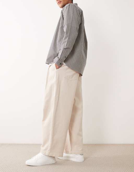 Pantalones color piedra de corte barrel con pinzas de ASOS DESIGN, 3 de 5