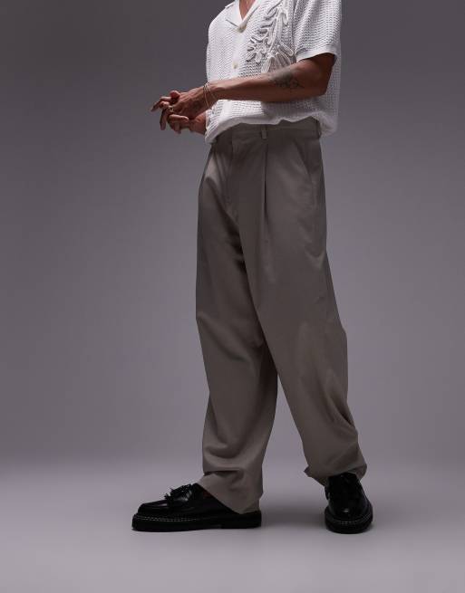 Pantalones color piedra de pernera ancha de Topman