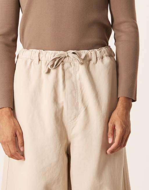 Pantalones color piedra extragrandes de estilo paracaidista de sarga de ASOS DESIGN, 5 de 5