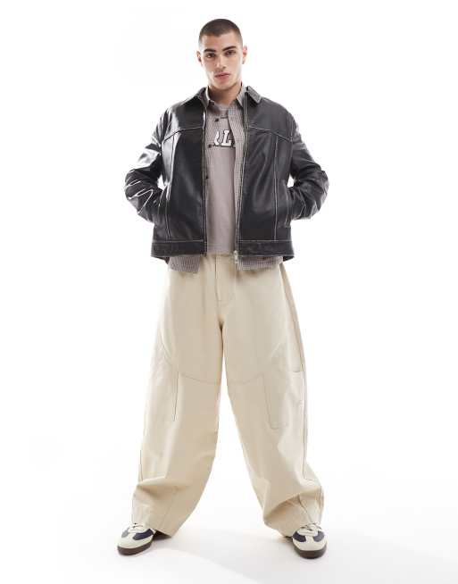 Pantalones color piedra holgados con parche 