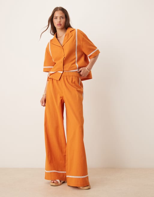 Pantalones color terracota sin cierres de pernera ancha con ribete en contraste de mezcla de lino de ASOS DESIGN (parte de un conjunto)