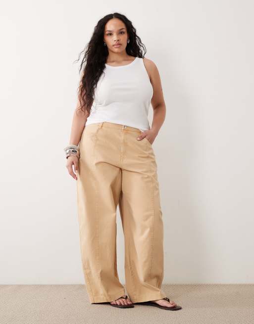 Pantalones color tofe de corte barrel de ASOS DESIGN Curve