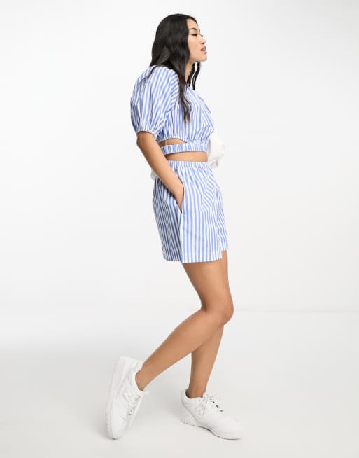 Pantalones cortos a rayas azules sin cierres de ASOS DESIGN (parte de un conjunto)