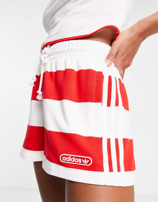 cortos a rayas rojas Resort de adidas Originals | ASOS