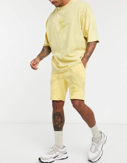 Conjunto amarillo con bordado de logo dark future de ASOS DESIGN , 3 de 4
