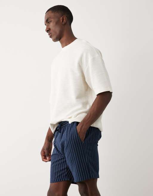 Pantalones cortos azul marino con raya diplomática de Threadbare, 4 de 5
