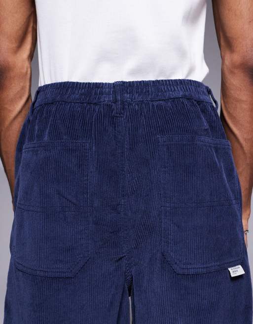 Pantalones cortos azul marino de corte alargado de pana de ASOS DESIGN, 4 de 5