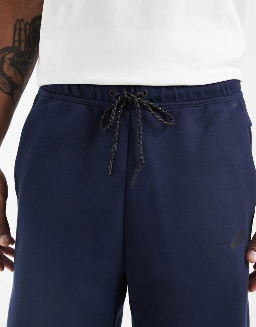 Pantalones cortos azul marino de punto Tech Fleece de Nike, 3 de 5
